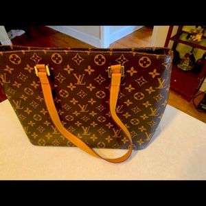 Louis Vuitton Bag M51155 Made in France. Immaculate condition. NO wear anywhere